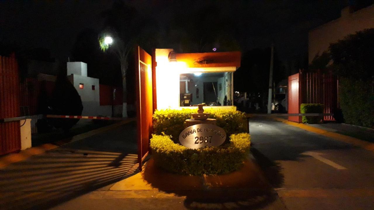 과달라하라 Casa Ejecutivo Zona Iteso Bahia De Acapulco 빌라 외부 사진